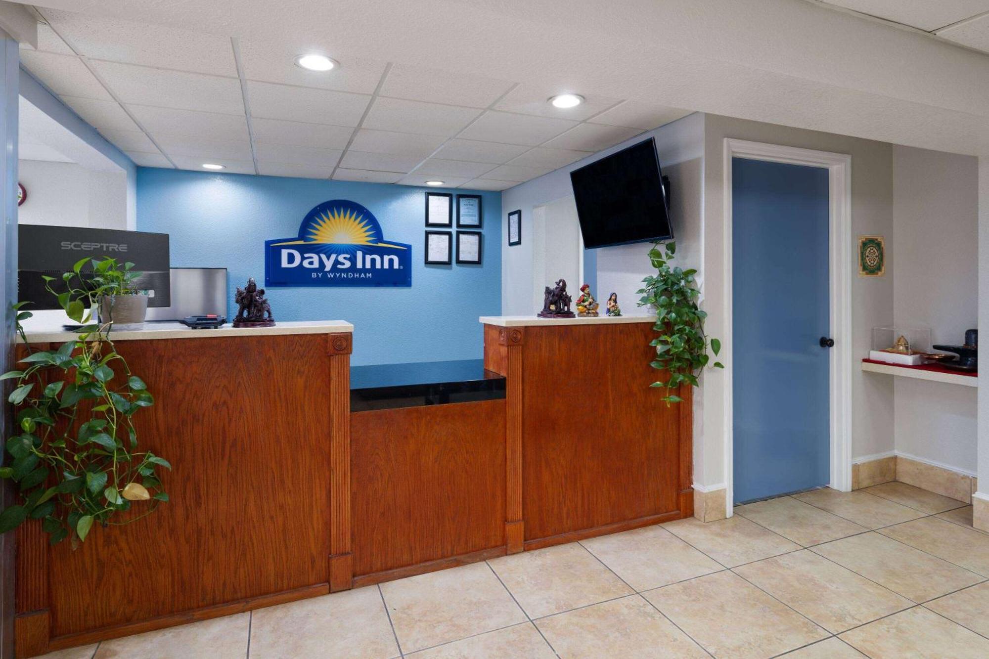 Days-Inn By Wyndham Montgomery I-85 Exterior photo